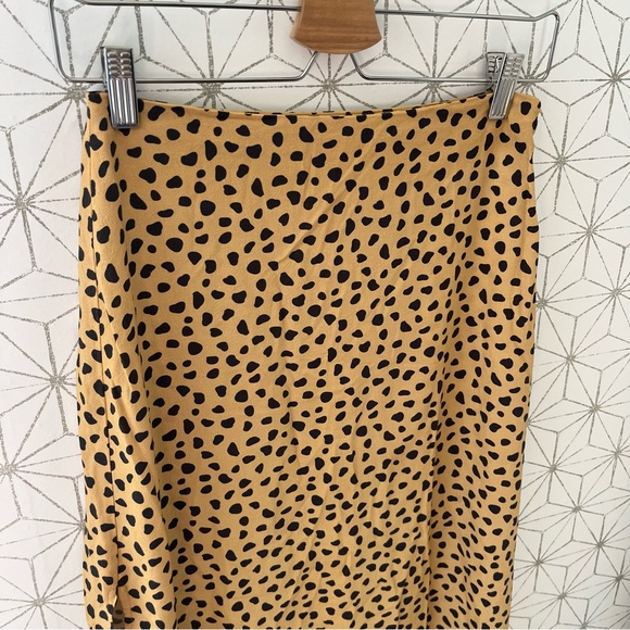 Marine Layer Ryan Cheetah slip midi skirt - Picture 5 of 11